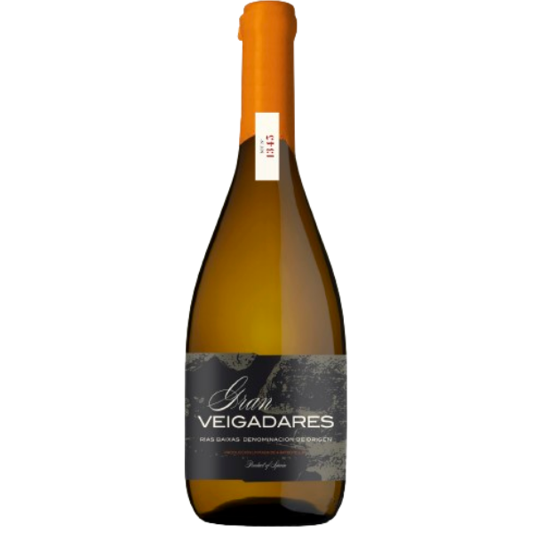 Botella de vino blanco Gran Veigadares D.O. Rias Baixas con etiqueta negra para distribución al por mayor en restaurantes y vinotecas de Cantabria por L'abuela Maruchi.